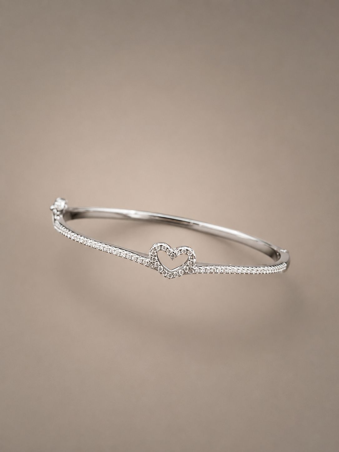 925 Sterling Silver Heart Bracelet with Zircon Stones