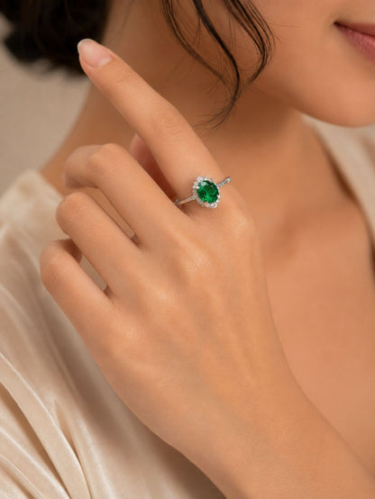 Emerald Royale Ring – 925 Sterling Silver