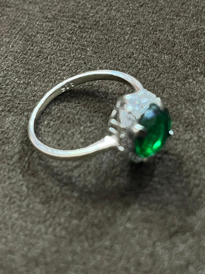 Emerald Royale Ring – 925 Sterling Silver