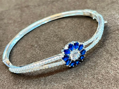 Royal Sapphire Bloom 925 Sterling Silver Bracelet – Luxury Floral Sparkle Cuff