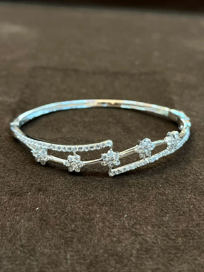 Celestial Blossom 925 Sterling Silver Bracelet – Diamond Sparkle Floral Elegance