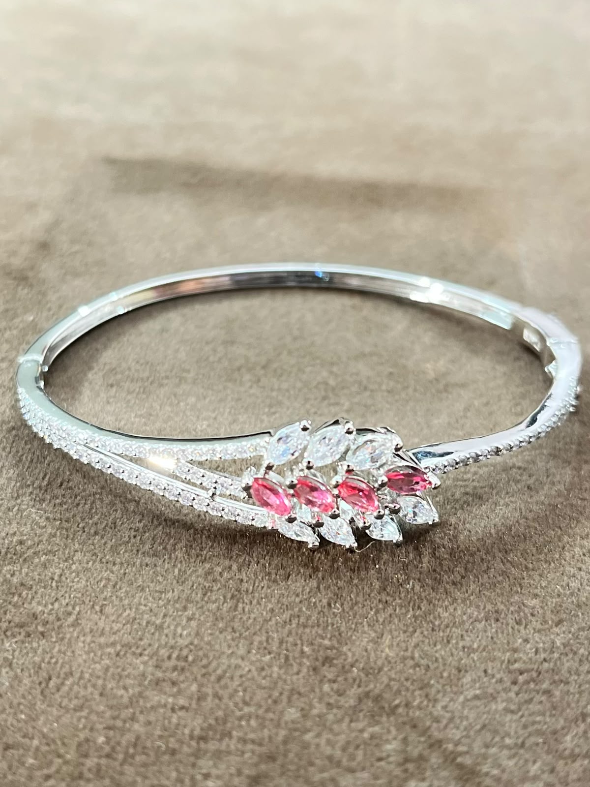 Ruby Leaf Elegance 925 Sterling Silver Bracelet – Luxury Sparkle Cuff