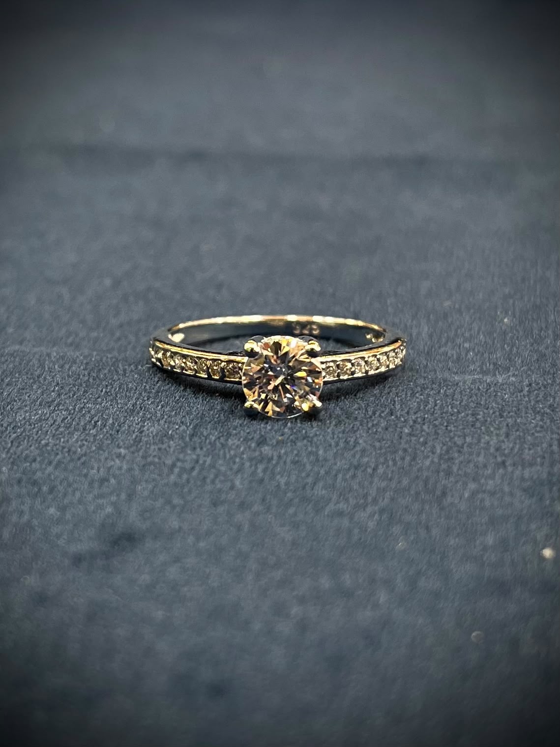 Silverya Classic Round Solitaire Ring – 925 Sterling Silver | Size 7