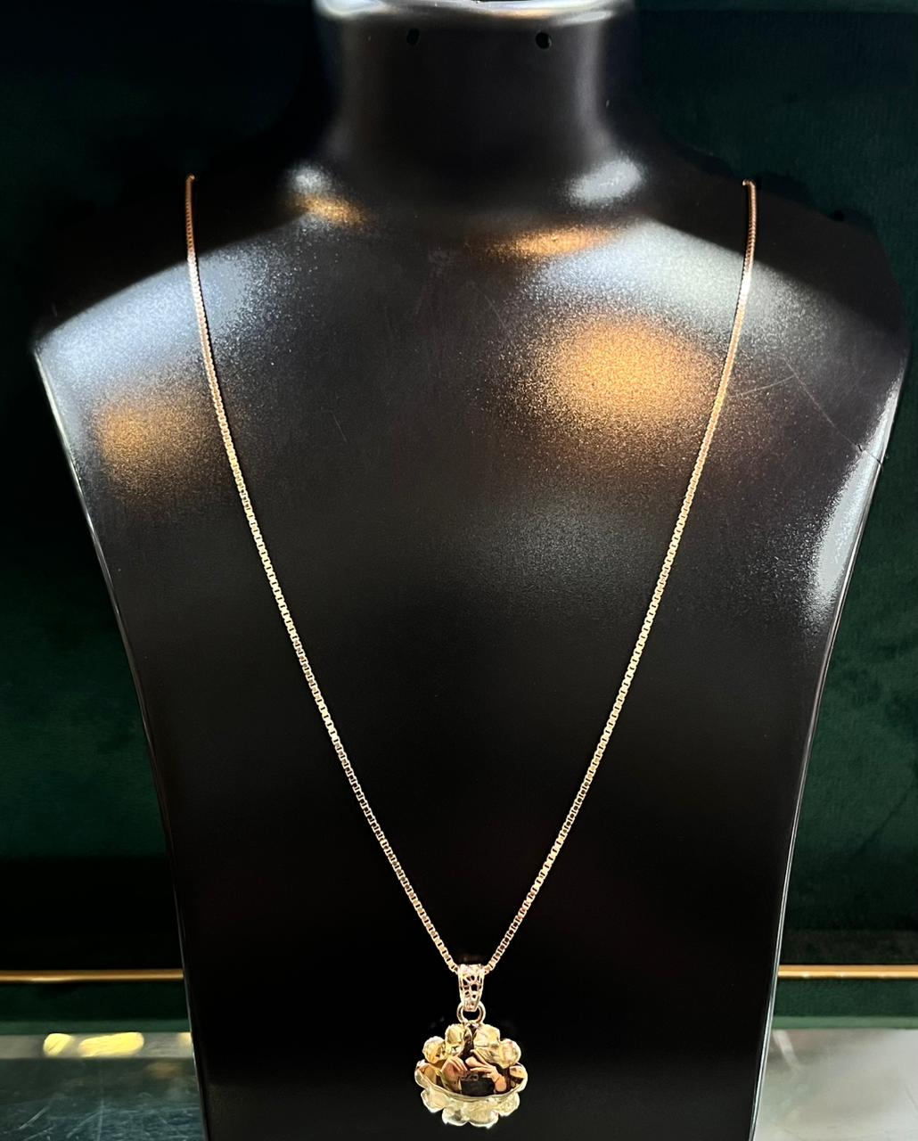 Rose Gold Plated Floral Pendant Necklace in 925 Sterling Silver